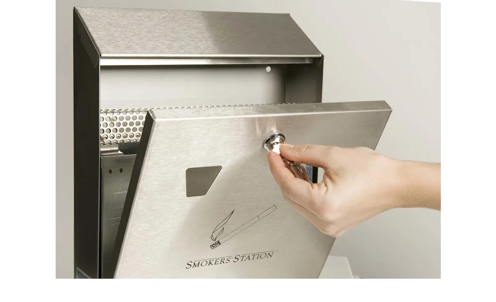 ESTACIÓN PARA PARED SMOKERS´STATION CON CERRADURA
