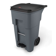 CONTENEDOR BOTE DE BASURA ROLLOUT STEP- ON, 65 GAL