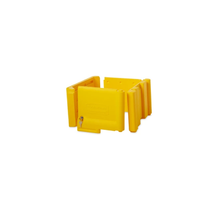 PUERTAS DE GABINETE CON CERRADURAS AMARILLO