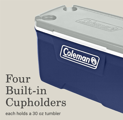 HIELERA COLEMAN 70 QT, TAPA CON MOLDE PORTAVASOS Y ASAS, AZUL C/ GRIS