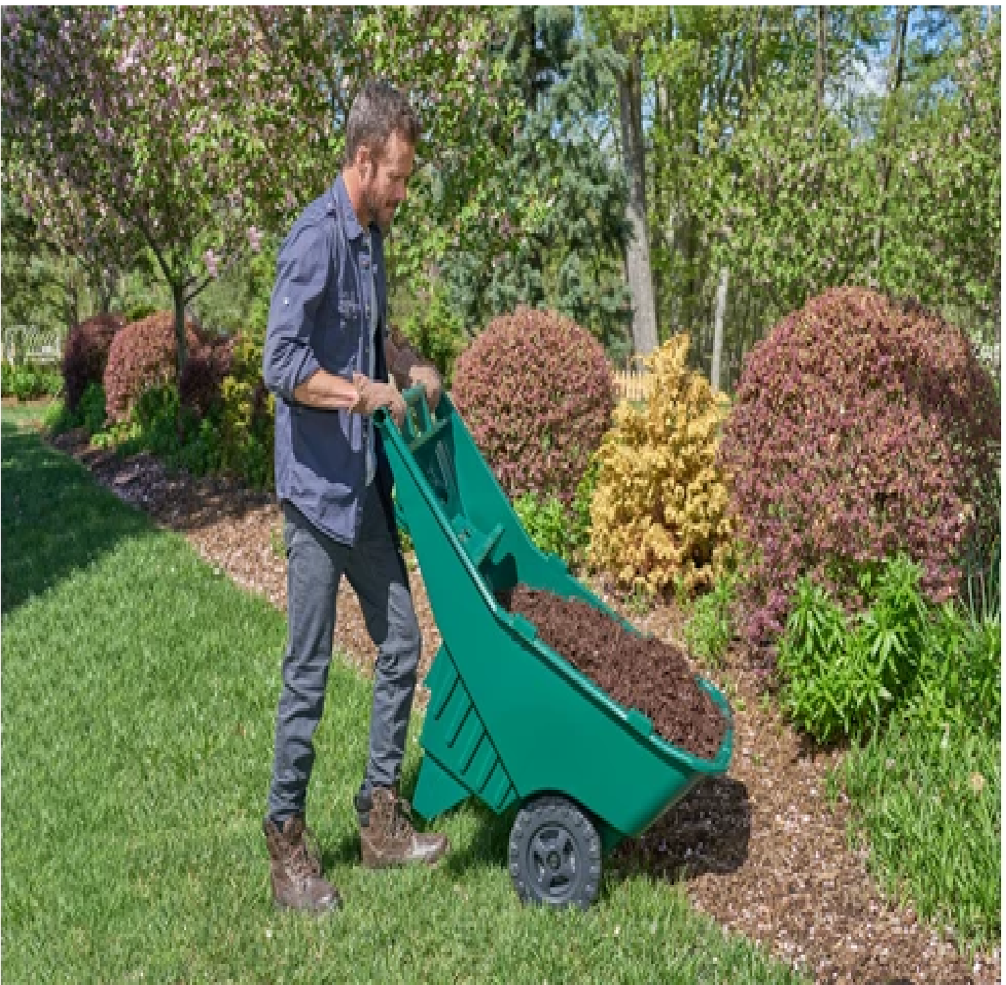 CARRETA PARA JARDÍN ROUGHNECK DE 130 L