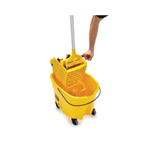 BALDE Y EXPRIMIDOR WAVEBRAKE CON PRENSA LATERAL, 35 QT